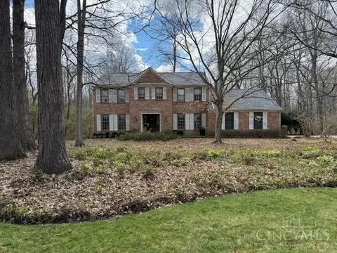 5955 Creekview Dr, Milford, OH 45150
