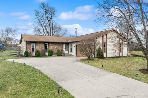 898 Kenwood Ct, Monroe, OH 45050