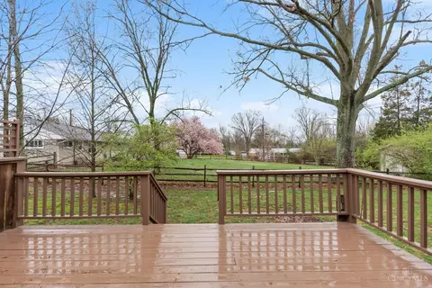 Exterior - 458 Craig Rd, Cincinnati, OH 45244 photo 4 of 5