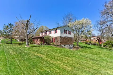 1698 Lockbourne Dr, Cincinnati, OH 45240 photo 2