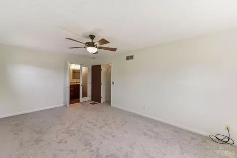 1698 Lockbourne Dr, Cincinnati, OH 45240 photo 27