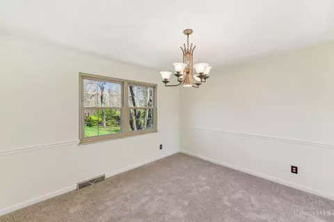 1698 Lockbourne Dr, Cincinnati, OH 45240 photo 12