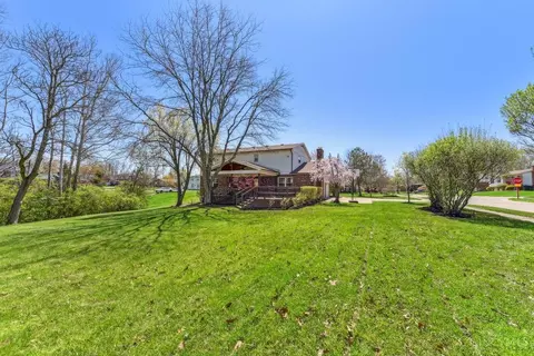 1698 Lockbourne Dr, Cincinnati, OH 45240 photo 3