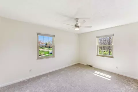 1698 Lockbourne Dr, Cincinnati, OH 45240 photo 18