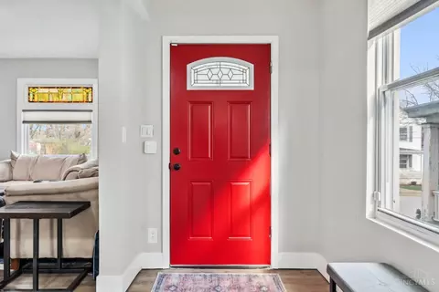 Entry Way - 1021 Beech Ave, Cincinnati, OH 45205 photo 1 of 3