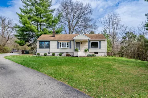 9672 Mccauly Rd, West Chester, OH 45241
