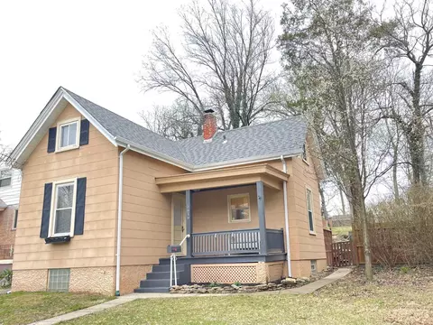 5616 Lester Rd, Cincinnati, OH 45213