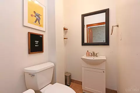 Bath - 813 Third St, Reading, OH 45215 photo 1 of 3