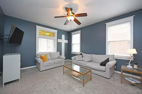 Living - 813 Third St, Reading, OH 45215 photo 2 of 4