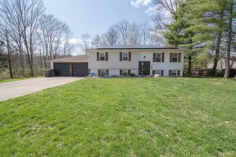 6739 Smith Rd, Loveland, OH 45140