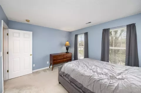 Bedroom - 5663 Appaloosa Cir, Morrow, OH 45152 photo 4 of 6