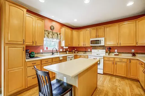 1040 Oak Forest Dr, Morrow, OH 45152 photo 18