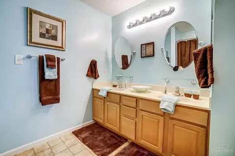 1040 Oak Forest Dr, Morrow, OH 45152 photo 35