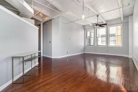Living - 335 Fifth St, Cincinnati, OH 45202 photo 2 of 5