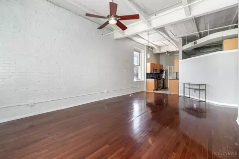 Living - 335 Fifth St, Cincinnati, OH 45202 photo 3 of 5