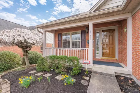 3075 Limestone Cir, Cincinnati, OH 45239 photo 2