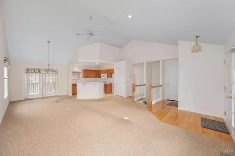 3075 Limestone Cir, Cincinnati, OH 45239 photo 7