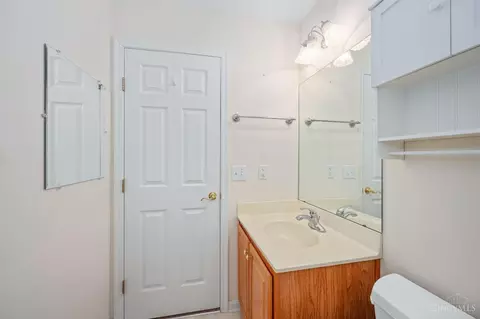 3075 Limestone Cir, Cincinnati, OH 45239 photo 18