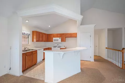 3075 Limestone Cir, Cincinnati, OH 45239 photo 11