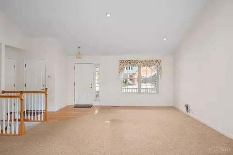 3075 Limestone Cir, Cincinnati, OH 45239 photo 5