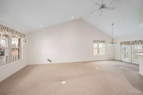 3075 Limestone Cir, Cincinnati, OH 45239 photo 6