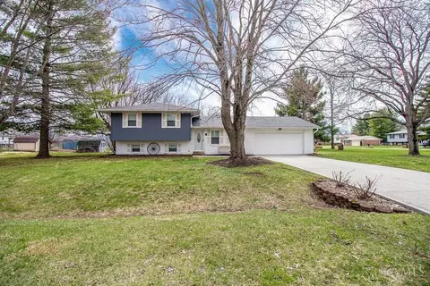 2631 Moeller Dr, Fairfield, OH 45014