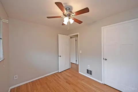 Bedroom - 6753 Golfway Dr, Cincinnati, OH 45239 photo 6 of 6