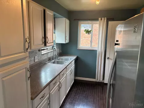 Kitchen - 6753 Golfway Dr, Cincinnati, OH 45239 photo 2 of 2