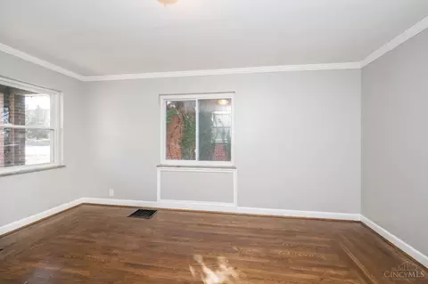 2413 Ferguson Rd, Cincinnati, OH 45238 photo 7