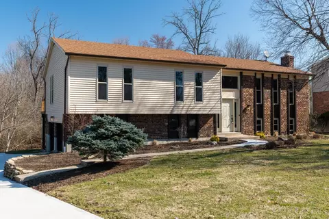 7752 Woodstone Dr, Cincinnati, OH 45244