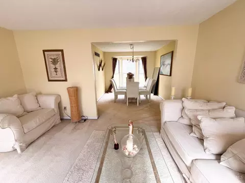 Living - 7992 Autumnwind Dr, Cincinnati, OH 45249 photo 2 of 4
