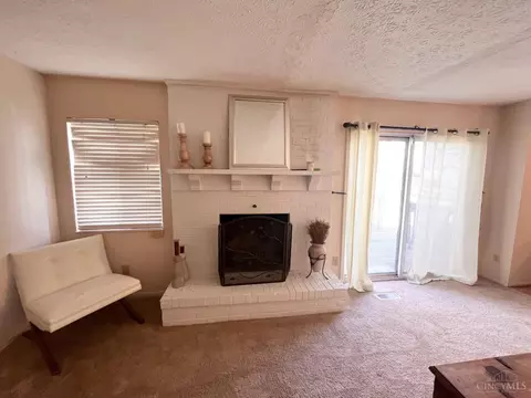 Living - 7992 Autumnwind Dr, Cincinnati, OH 45249 photo 3 of 4