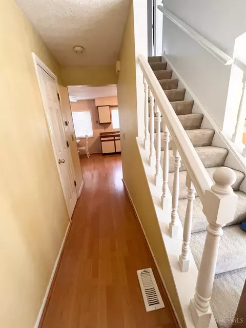 Entry Way - 7992 Autumnwind Dr, Cincinnati, OH 45249 photo 1 of 2