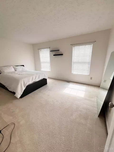 Bedroom - 7992 Autumnwind Dr, Cincinnati, OH 45249 photo 2 of 2