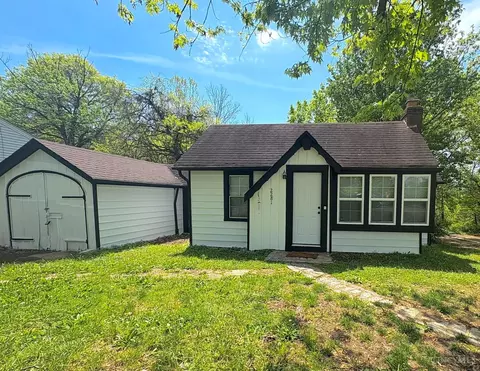 2281 Galbraith Rd, Cincinnati, OH 45237