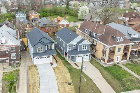 View/Area - 3219 Gilbert Ave, Cincinnati, OH 45207 photo 1 of 1