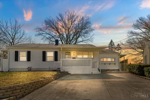 6716 Schuster Ct, Colerain Twp, OH 45239