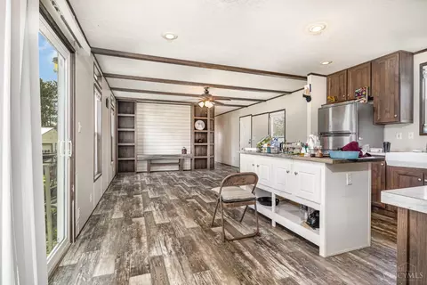 15042 Hillcrest Rd, Mount Orab, OH 45154
