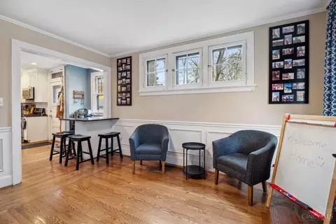 Dining - 3308 Morrison Ave, Cincinnati, OH 45220 photo 4 of 4