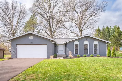 9523 Croton Dr, Montgomery, OH 45242