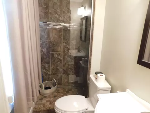 Bath - 10653 Mill Rd, Cincinnati, OH 45240 photo 1 of 4