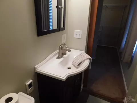 Bath - 10653 Mill Rd, Cincinnati, OH 45240 photo 3 of 4