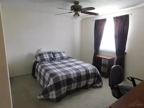 Bedroom - 10653 Mill Rd, Cincinnati, OH 45240 photo 5 of 6