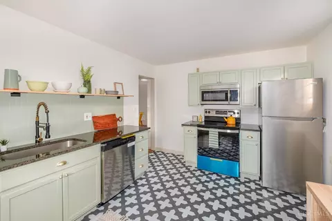 Kitchen - 12 Ashby St, Greenhills, OH 45218 photo 1 of 2
