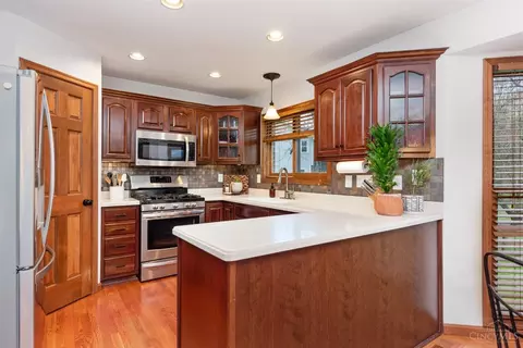 4829 Summerside Rd, Cincinnati, OH 45244 photo 9