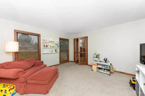 4829 Summerside Rd, Cincinnati, OH 45244 photo 6
