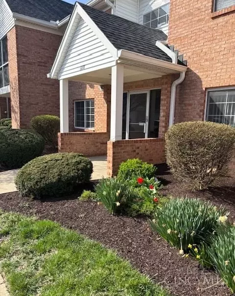 3228 Heritage Square Dr, Colerain Twp, OH 45251