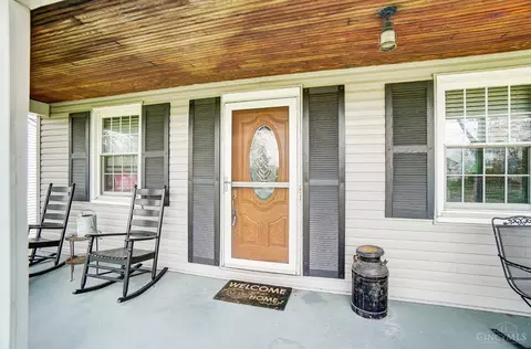 Exterior - 3459 Ebenezer Rd, Cincinnati, OH 45248 photo 2 of 8