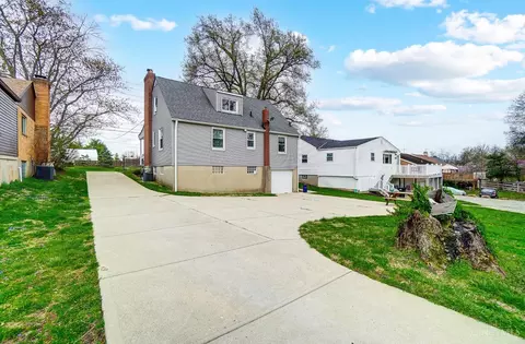 Exterior - 3459 Ebenezer Rd, Cincinnati, OH 45248 photo 3 of 8