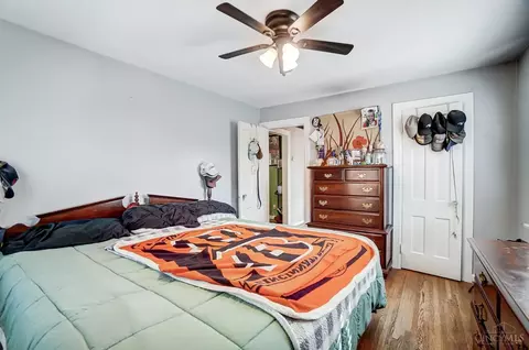Bedroom - 3459 Ebenezer Rd, Cincinnati, OH 45248 photo 2 of 4